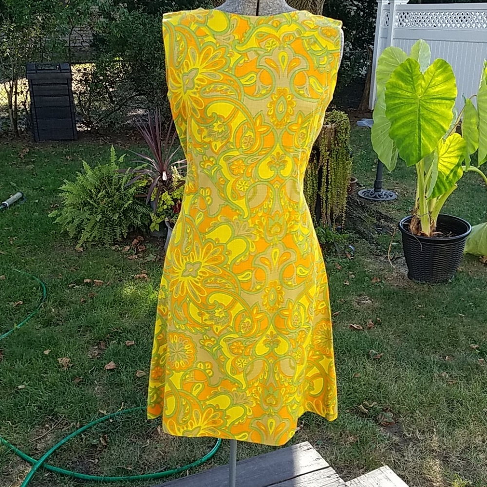1960s Vintage Groovy Dress